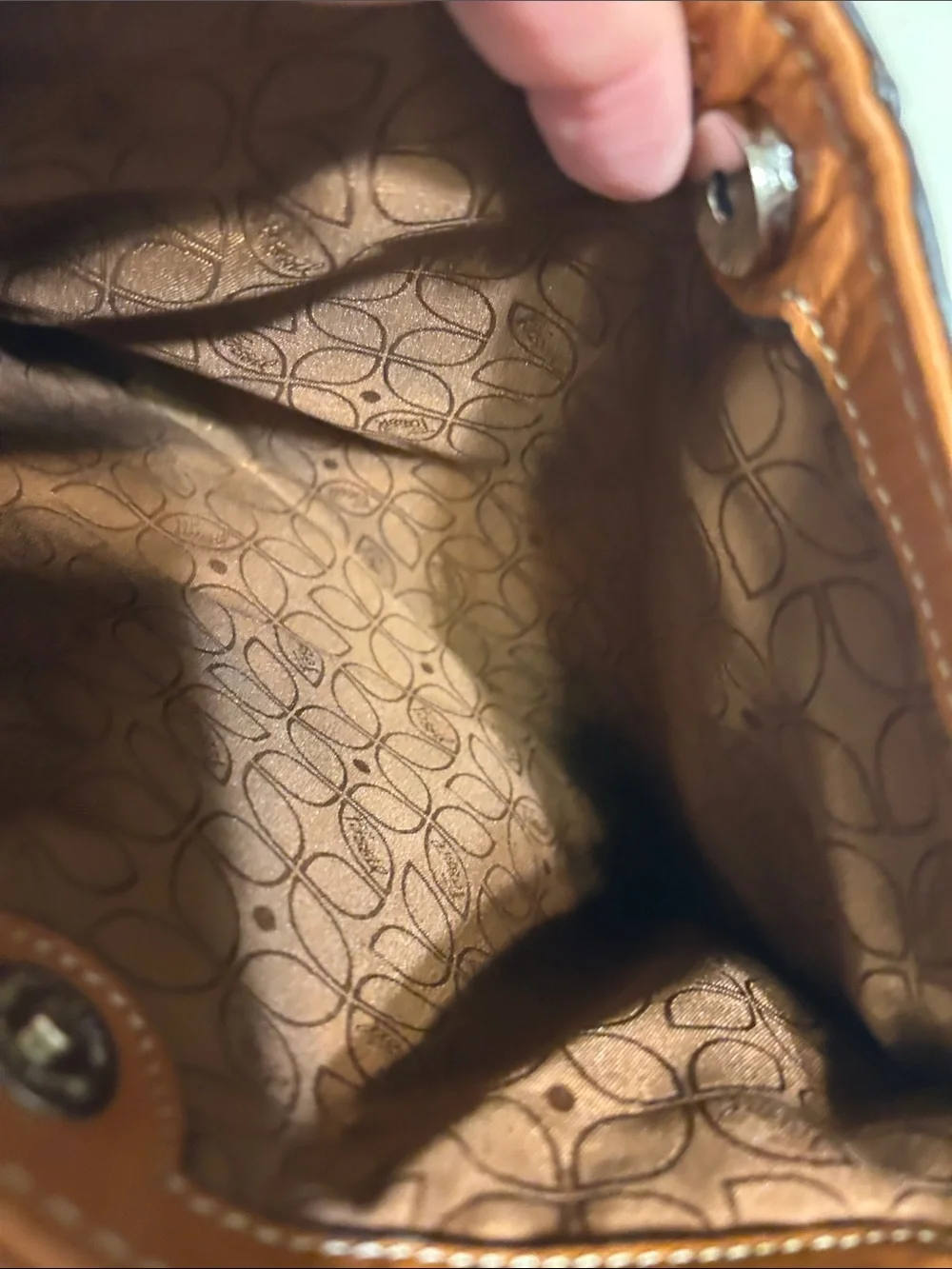 Fossil pebbled leather
